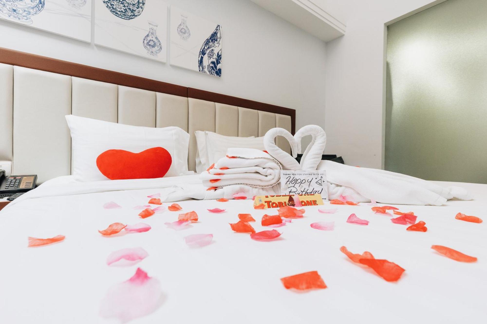 Santa Grand Hotel East Coast A Nuve Group Collection Singapore Exterior photo